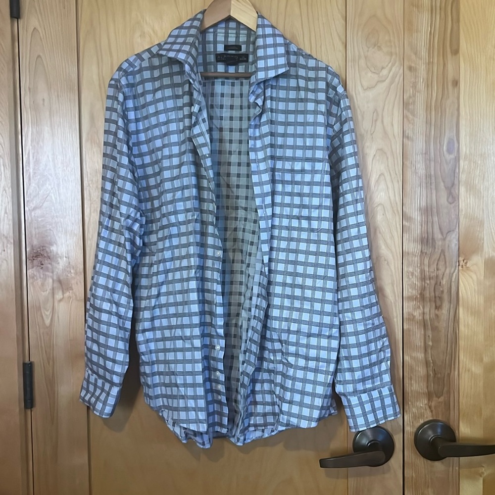 Men’s Dress Shirt XL